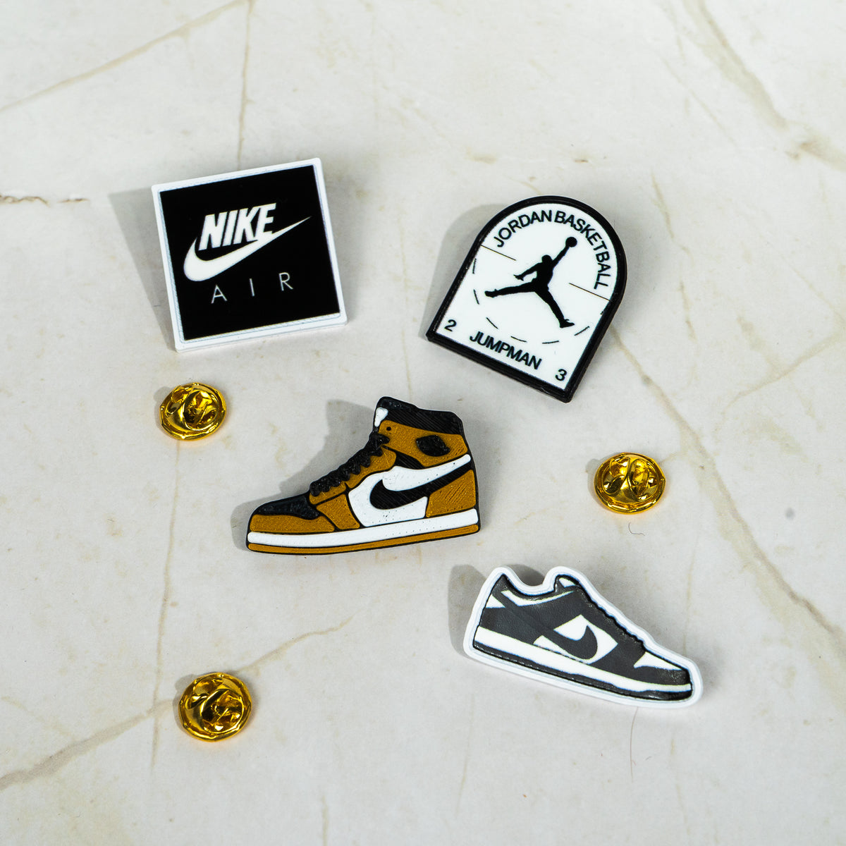 Pines personalizados - Qactus