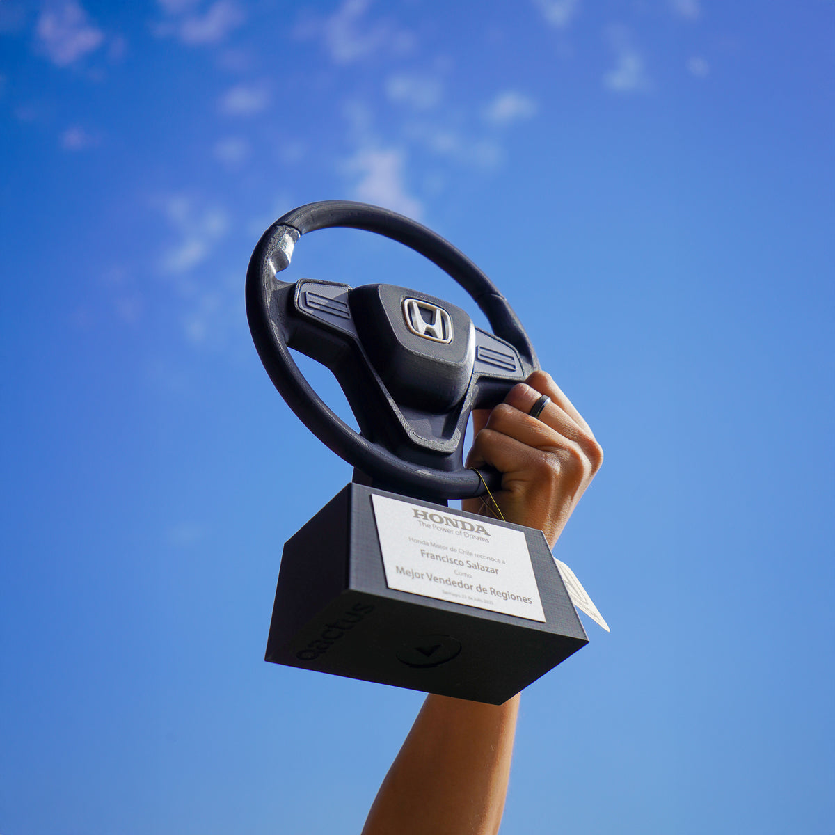 Galardón para empresas talla M 20cm diseño personalizado premium 3D para Honda alta gama Qactus