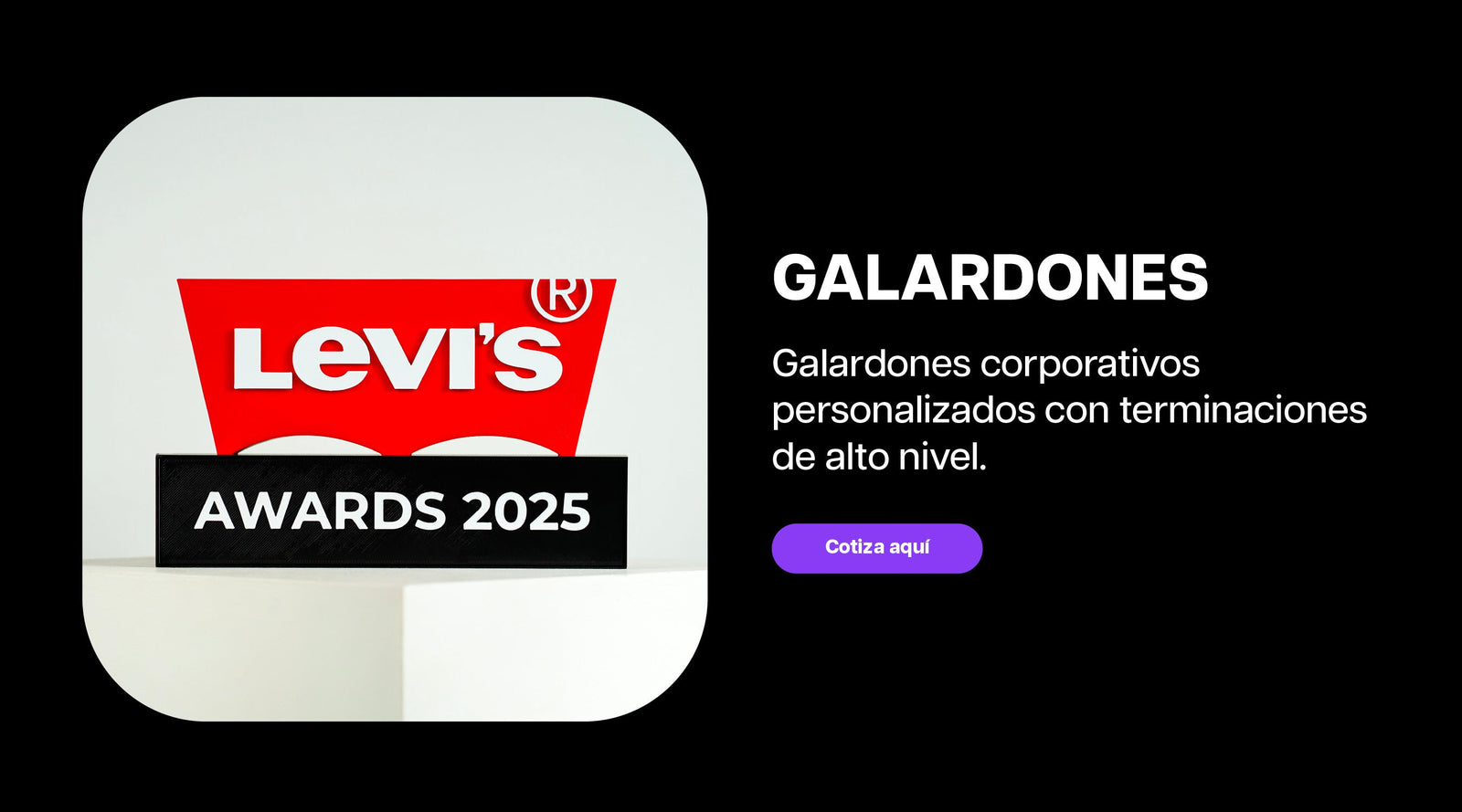 Galardones personalizados fabricados en impresión 3D, diseñados para reconocimiento institucional y premiaciones corporativas.
